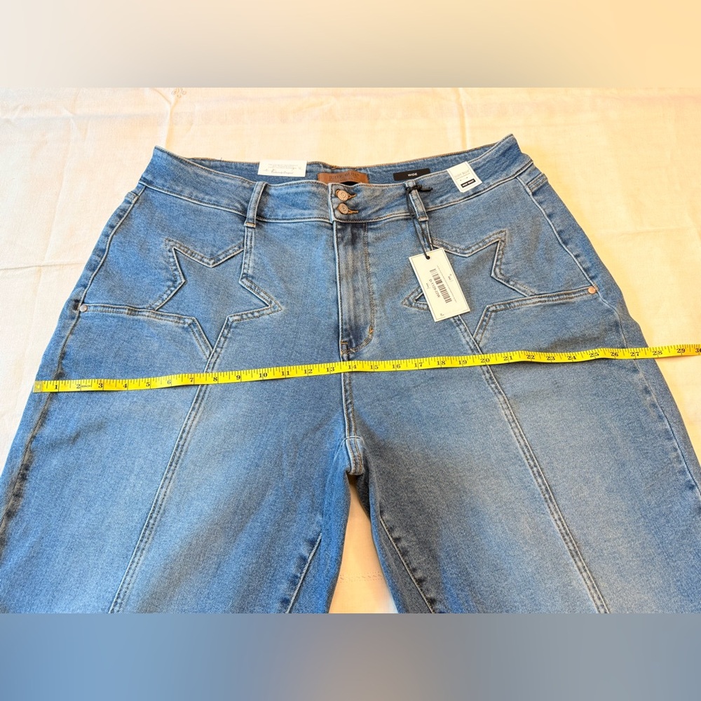 Judy Blue High Waisted Medium Wash Star Seam Detail Wide Leg jeans size22W‎ - Picture 12 of 16